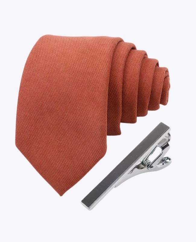 Cravate + Pince à Cravate Terracotta n°3 Homme en Effet Velours «Simon» Cravate + Pince à Cravate Terracotta n°3 Homme en Effet Velours «Simon»