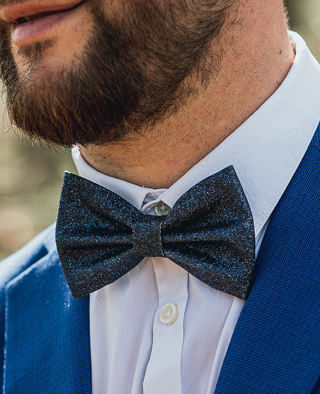 Noeud Papillon à Paillette Bleu n°4 Homme en Polyester «Olive» Noeud Papillon à Paillette Bleu n°4 Homme en Polyester «Olive»